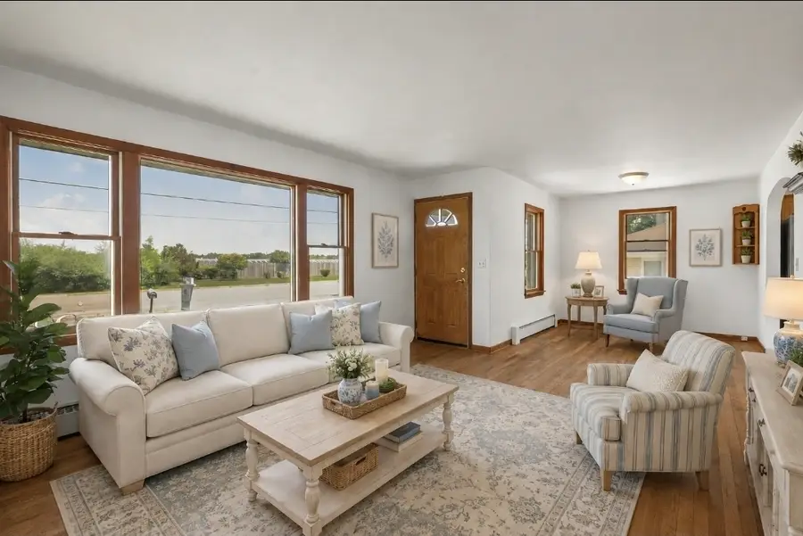 17931 W Gages Lake Road, Grayslake, IL 60030 - #2