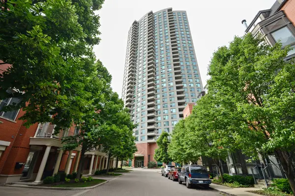 501 N Clinton Street #1303, Chicago, IL 60654