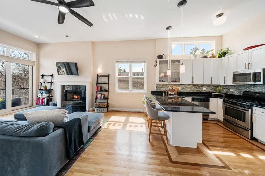 832 N Washtenaw Avenue #3, Chicago, IL 60622 - #3