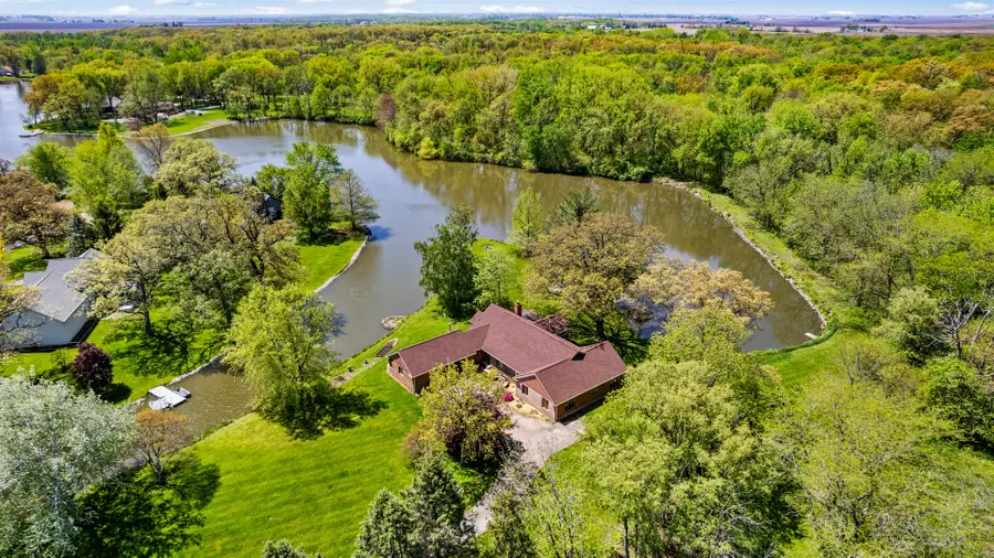 3262 Greenwood Drive, Dewey, IL 61840 - #2