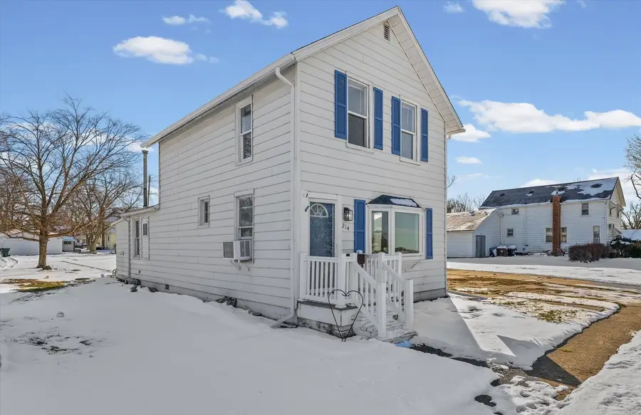 214 S Railroad Avenue, Buckley, IL 60918 - #2