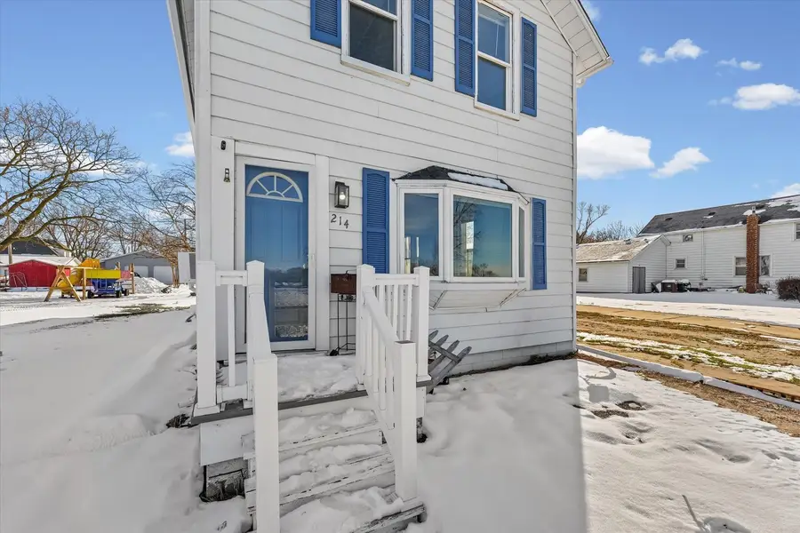 214 S Railroad Avenue, Buckley, IL 60918 - #3
