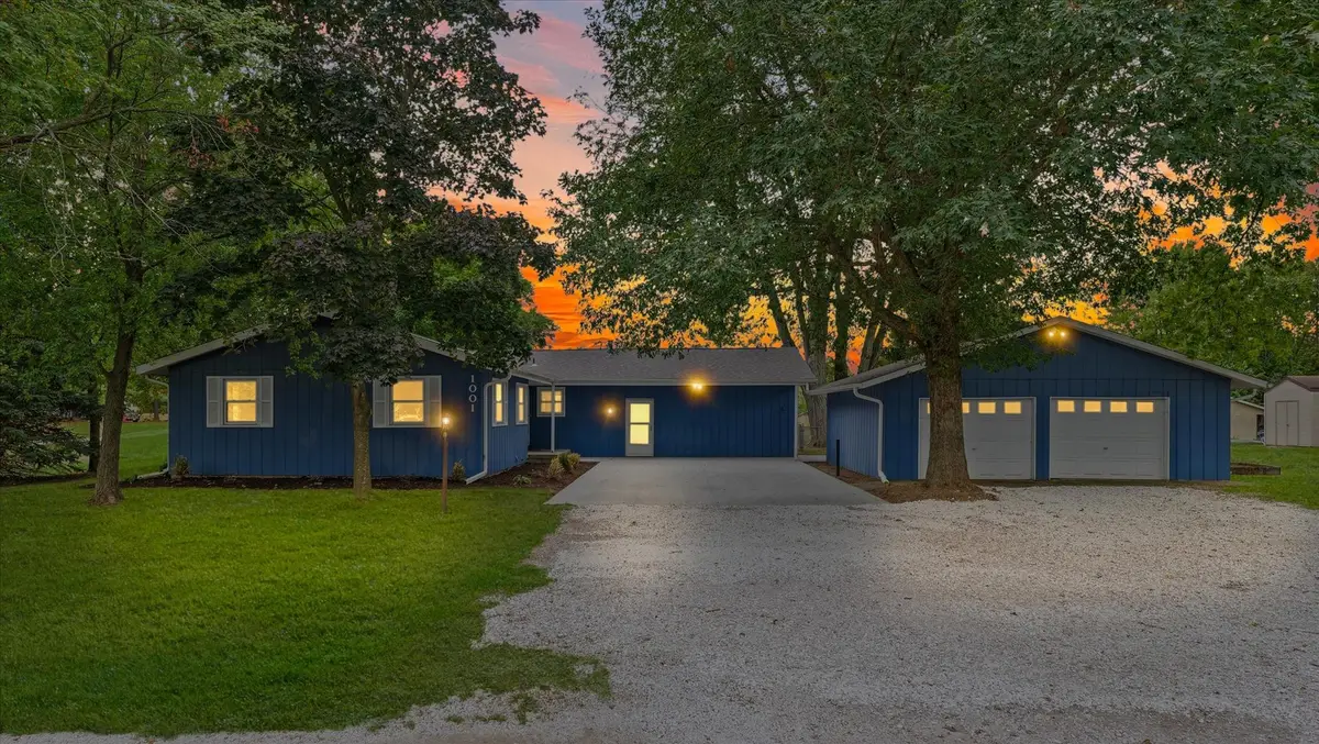1001 W Dianne Lane, Mahomet, IL 61853 - #1