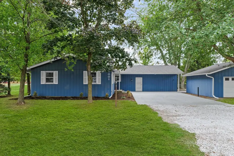 1001 W Dianne Lane, Mahomet, IL 61853 - #3