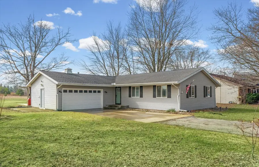 1432 Country Club Lane, Loda, IL 60948 - #2