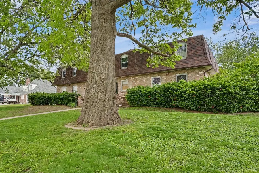 912 Crescent Drive #1-4, Champaign, IL 61821 - #2