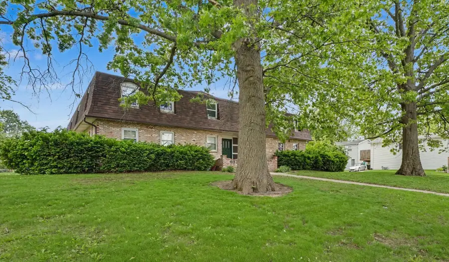 912 Crescent Drive #1-4, Champaign, IL 61821 - #3