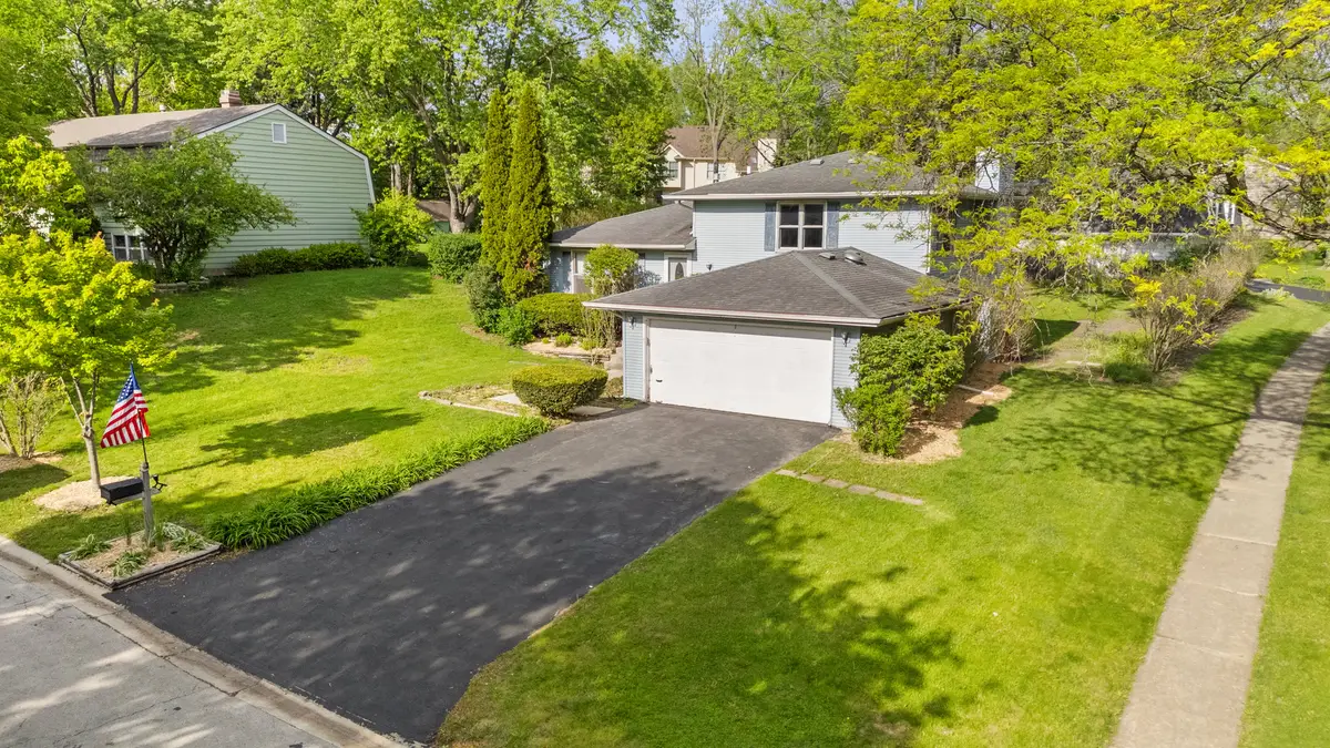 405 N Glengarry Drive, Geneva, IL 60134 - #1