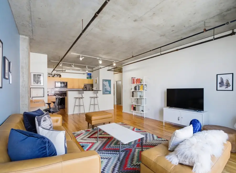 700 W Van Buren Street #602, Chicago, IL 60607 - #2