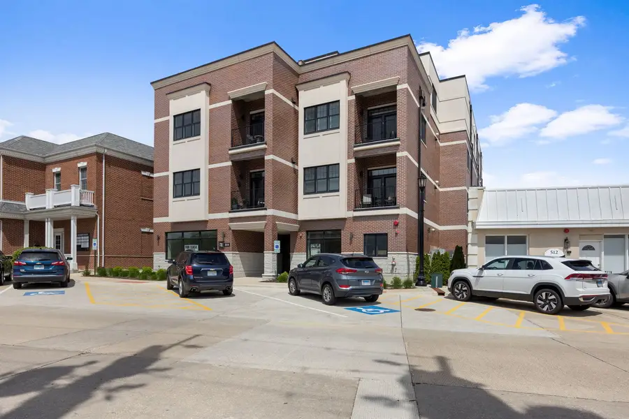 514 Hillgrove Avenue #202, Western Springs, IL 60558 - #2