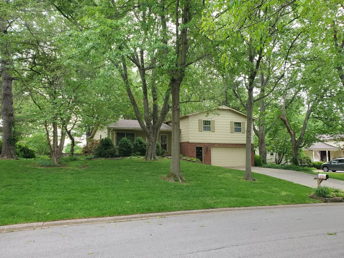 103 N Lark Lane, Carbondale, IL 62901 - #1