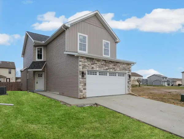 3708 Lighthouse Pointe Point, Champaign, IL 61822