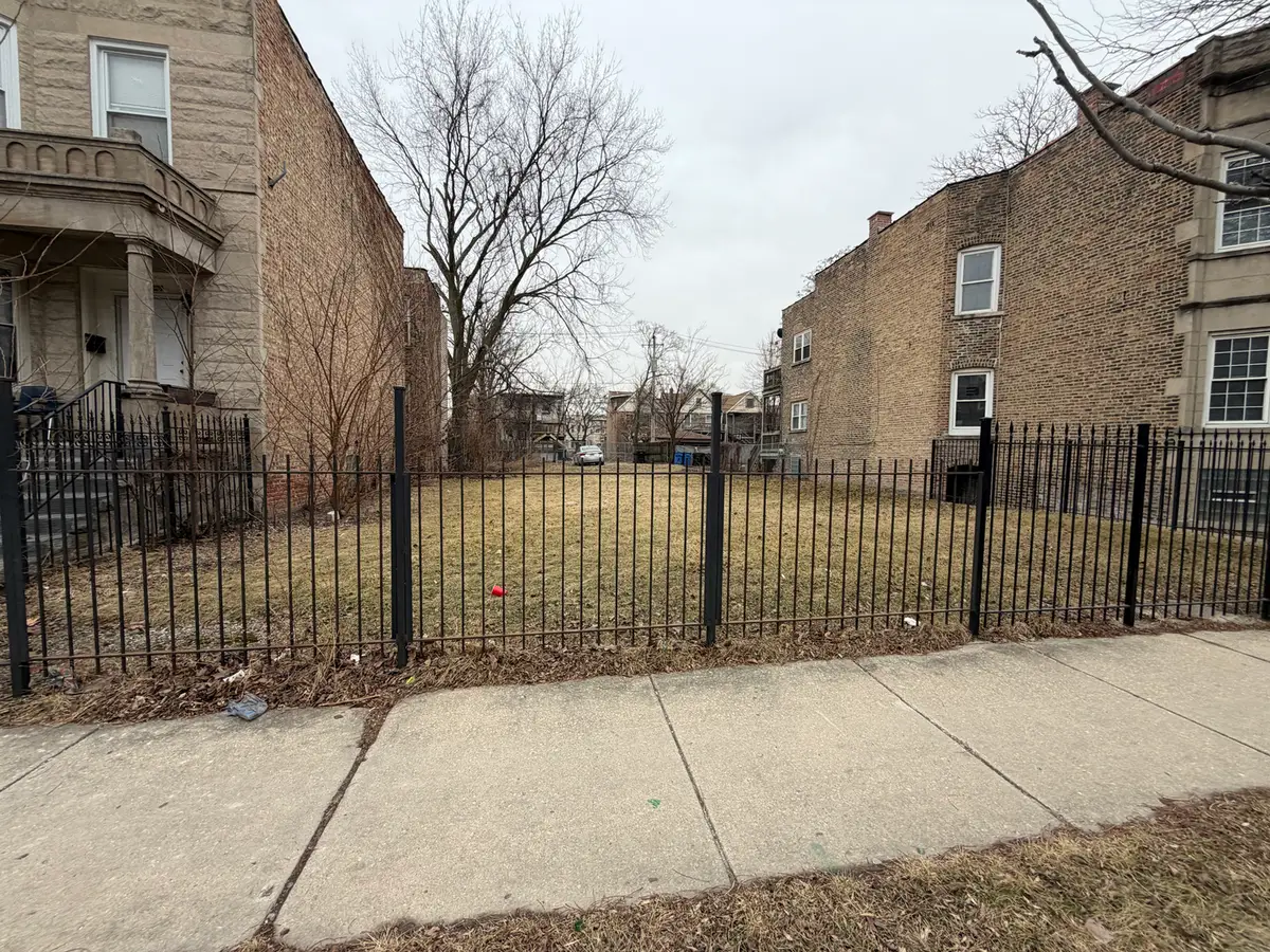 4337 W Jackson Boulevard, Chicago, IL 60624 - #1