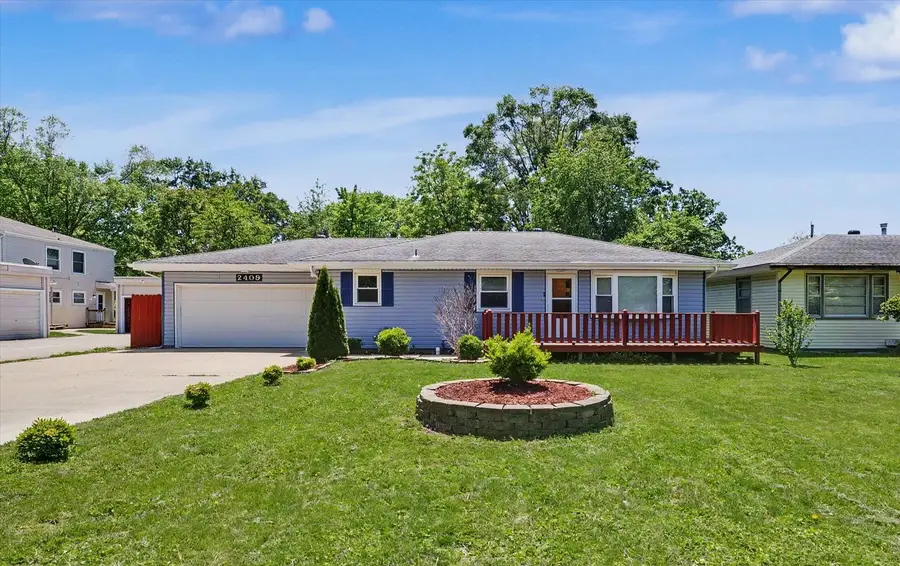 2409 W John Street, Champaign, IL 61821 - #2