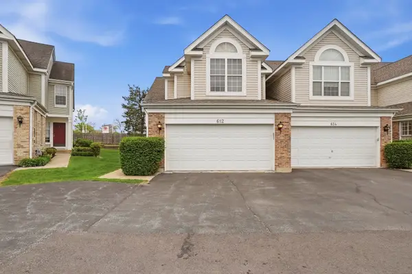 612 Citadel Drive, Westmont, IL 60559