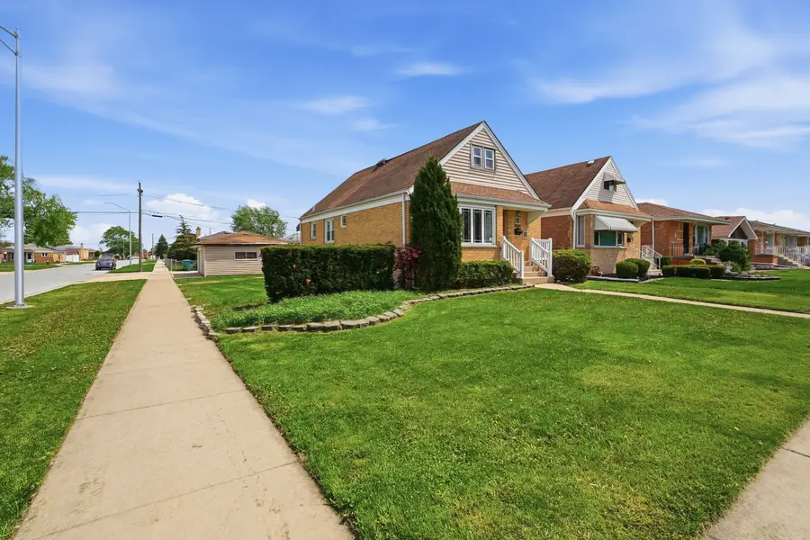 7801 Natchez Avenue, Burbank, IL 60459 - #2