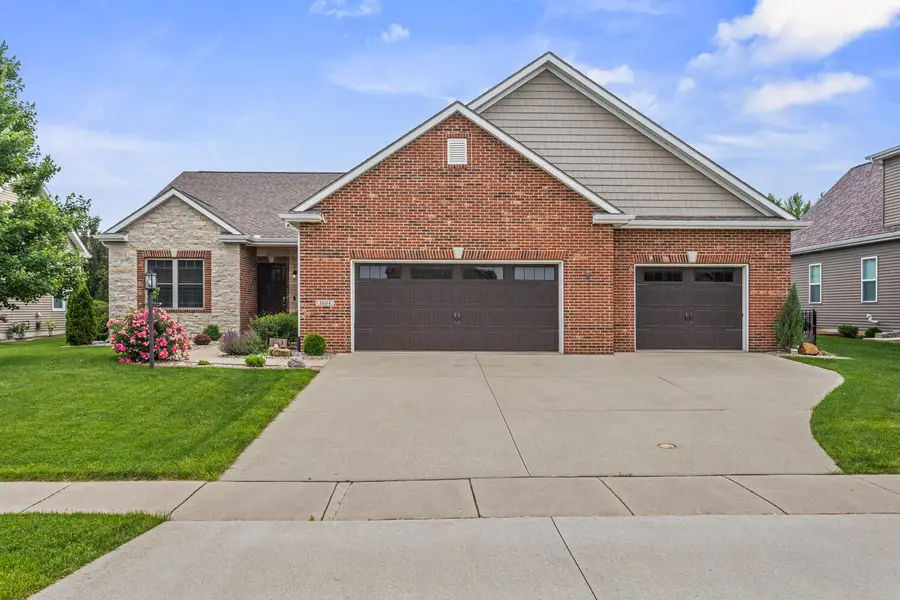 1604 Kassen Avenue, Mahomet, IL 61853 - #2