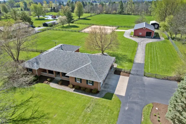 12282 N Grove Road, Sycamore, IL 60178