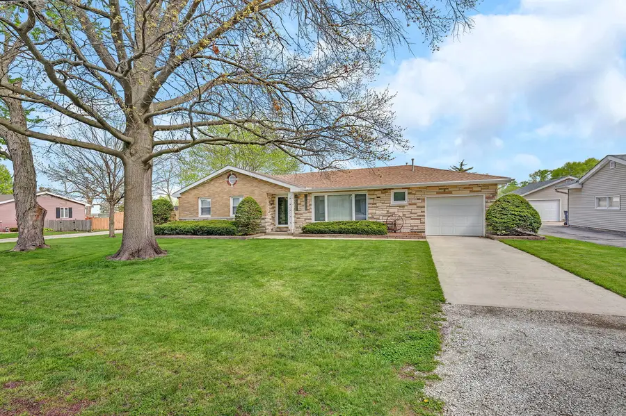 1010 Harmony Avenue, Mazon, IL 60444 - #2