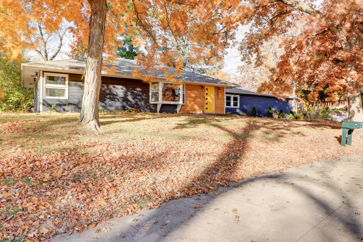 501 Woodland Drive, Clinton, IA 52732 - #1