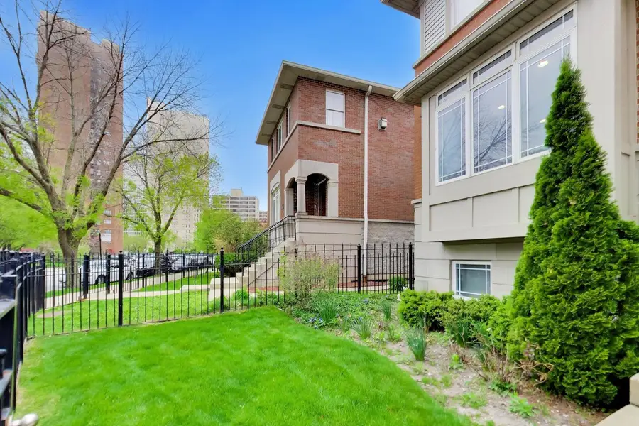 4856 S Cornell Avenue, Chicago, IL 60615 - #2