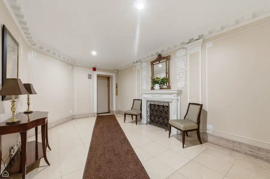 5555 S Everett Avenue #9-D, Chicago, IL 60637 - #3