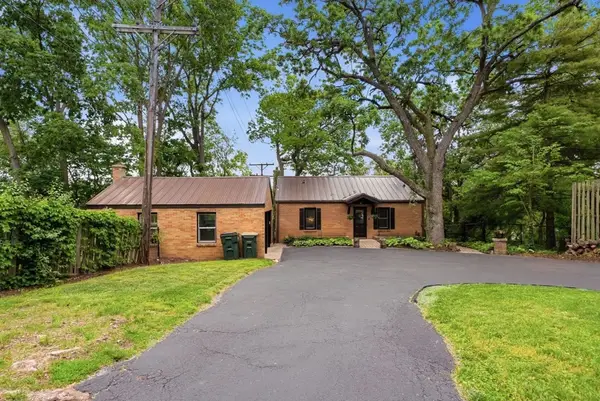 1020 Woodland Avenue, Batavia, IL 60510