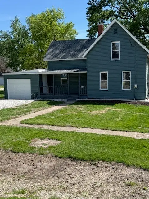209 E Farnham Street, Sheffield, IL 61361