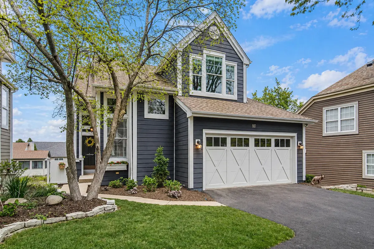 807 Viewpointe Drive, Saint Charles, IL 60174 - #1