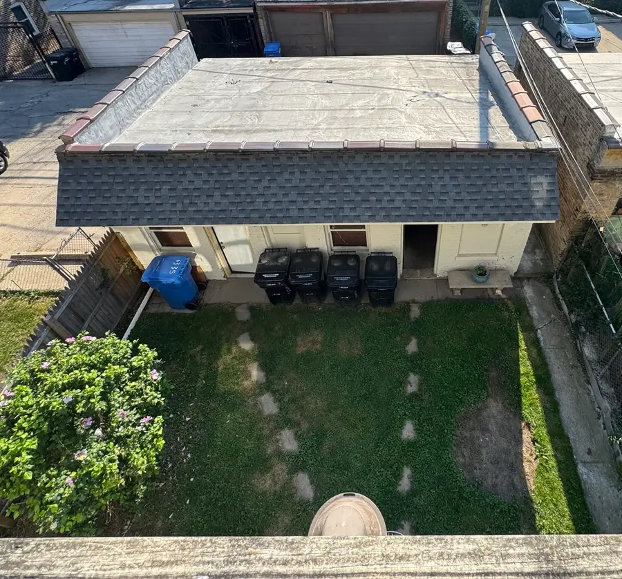 6335 N Claremont Avenue, Chicago, IL 60659 - #3