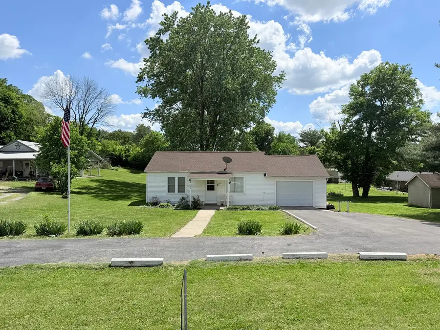 345 E Fords Ferry Road, Cave In Rock, IL 62919 - #2
