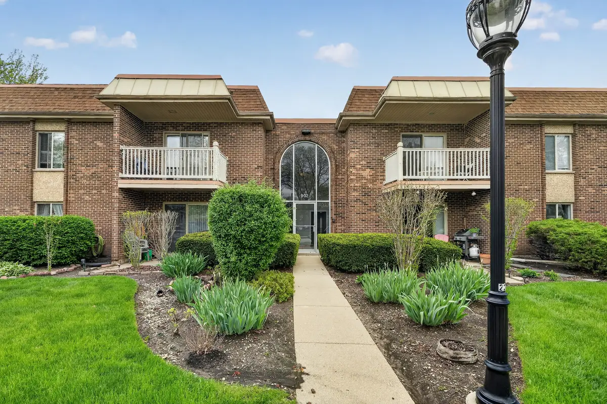 902 W Alleghany Drive #1D, Arlington Heights, IL 60004 - #1