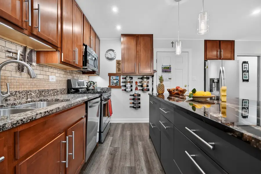 902 W Alleghany Drive #1D, Arlington Heights, IL 60004 - #3
