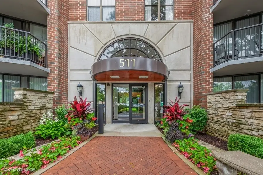 511 Aurora Avenue #516, Naperville, IL 60540 - #2