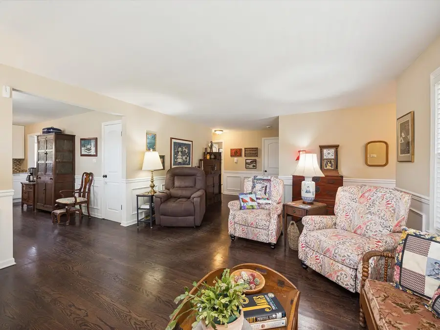 1202 Homestead Road, La Grange Park, IL 60526 - #3