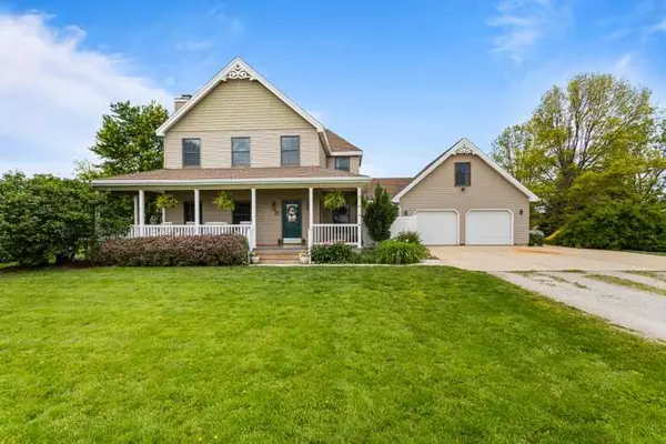 1081 County Road 1200 E, Tolono, IL 61880