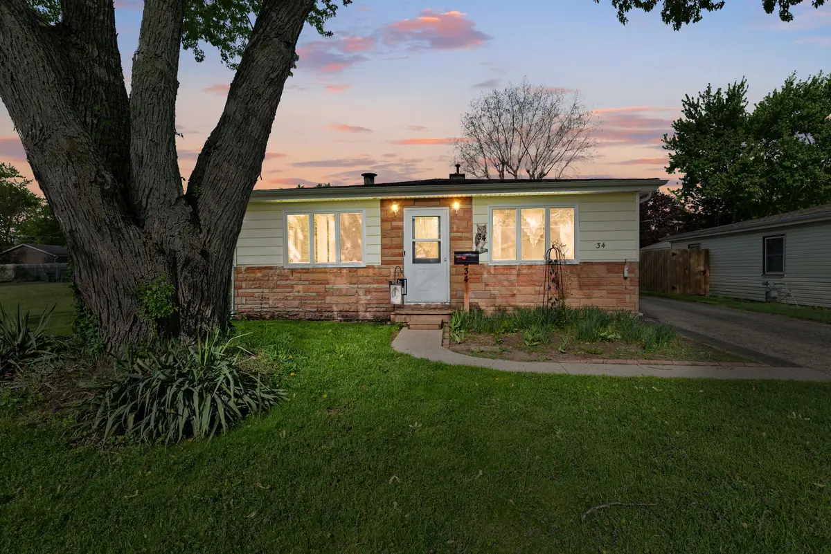 34 N California Avenue, Mundelein, IL 60060 - #1