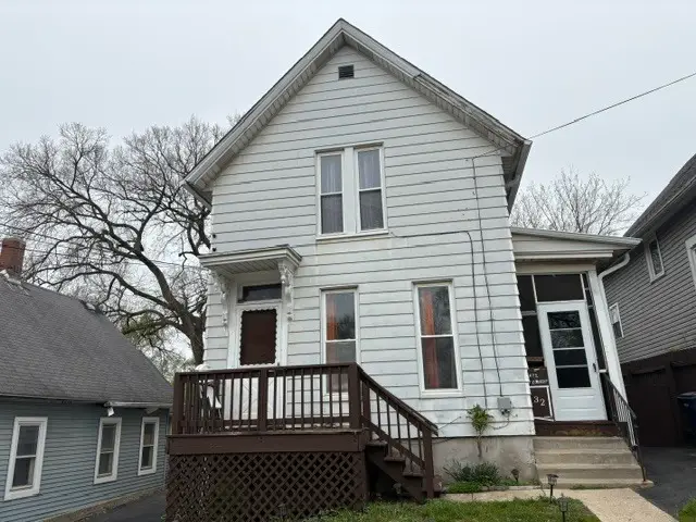 32 Daniels Avenue, Elgin, IL 60120 - #1