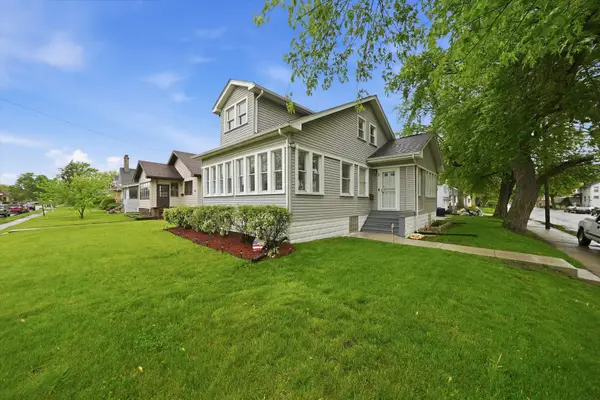 2 Elizabeth Street, Calumet City, IL 60409
