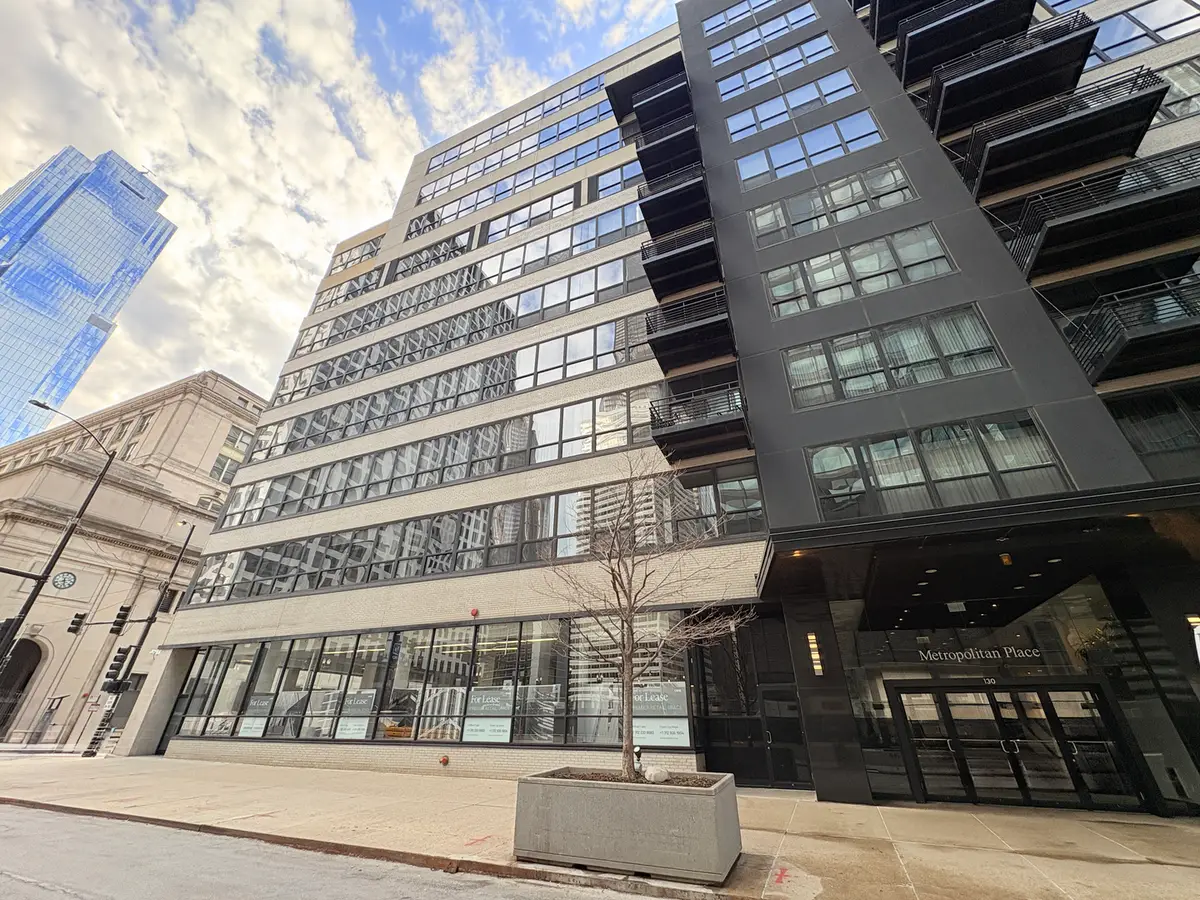 130 S Canal Street #9M, Chicago, IL 60606 - #1
