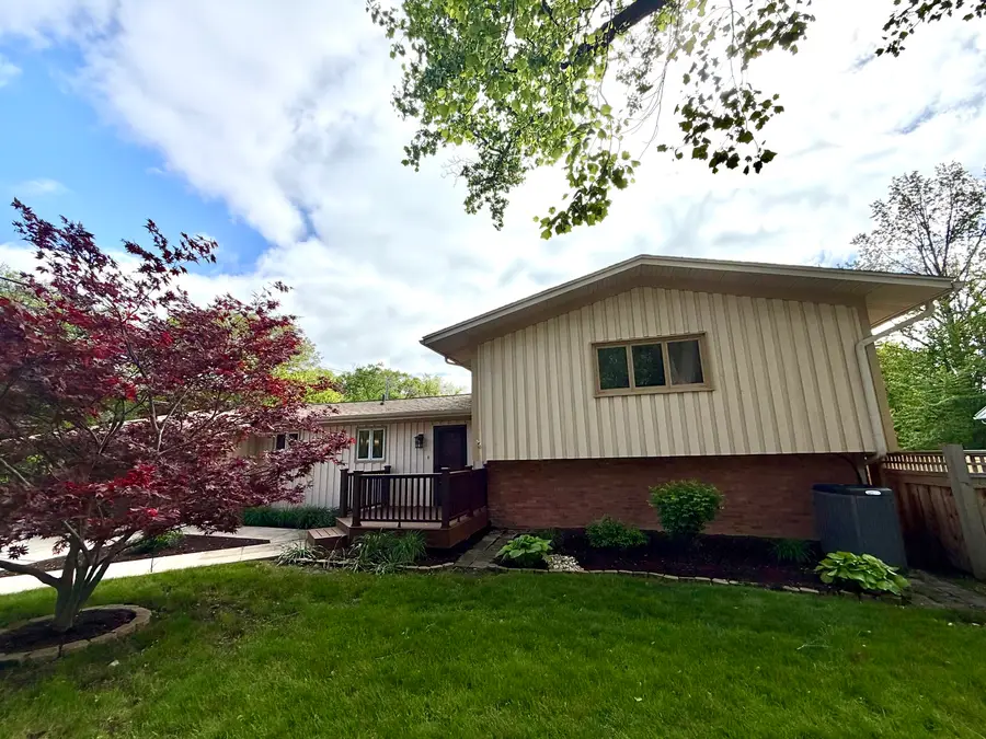 602 S Ridgeway Avenue, Champaign, IL 61821 - #2