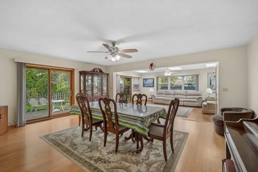 484 Springhill Drive, Roselle, IL 60172 - #2