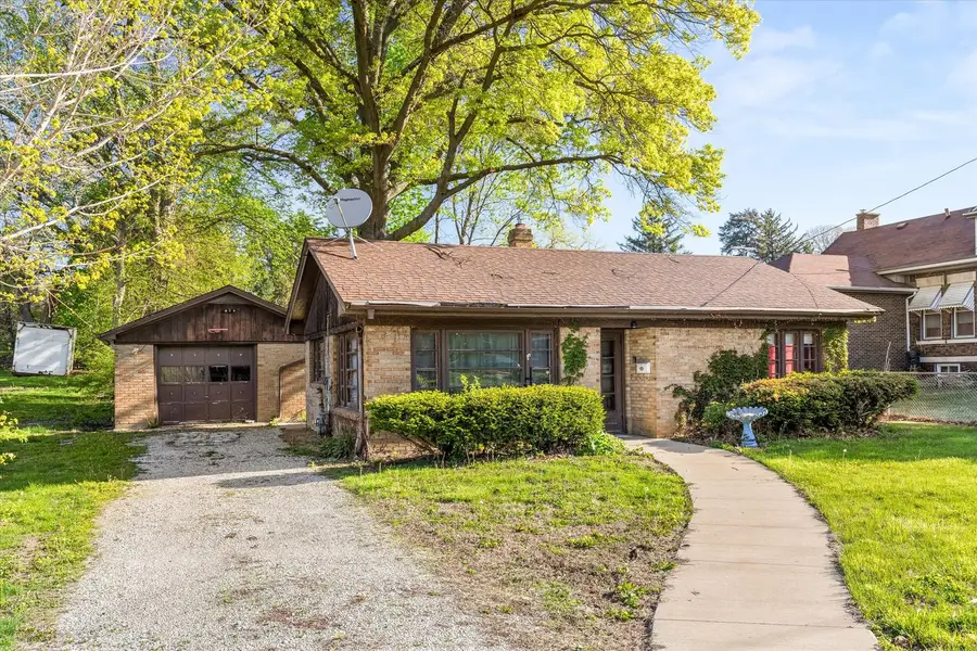 210 E 1st Street, Streator, IL 61364 - #2