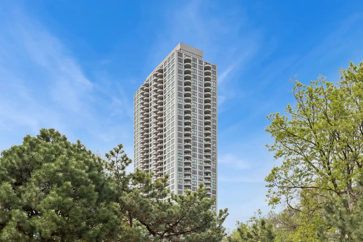 2020 N Lincoln Park West #8L, Chicago, IL 60614 - #1