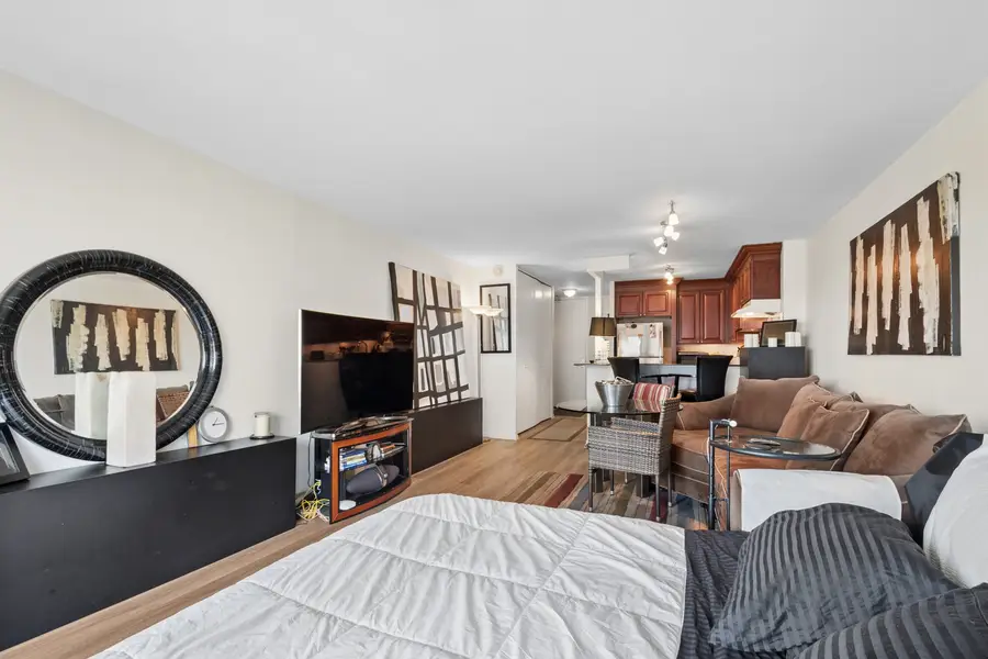 2020 N Lincoln Park West #8L, Chicago, IL 60614 - #2