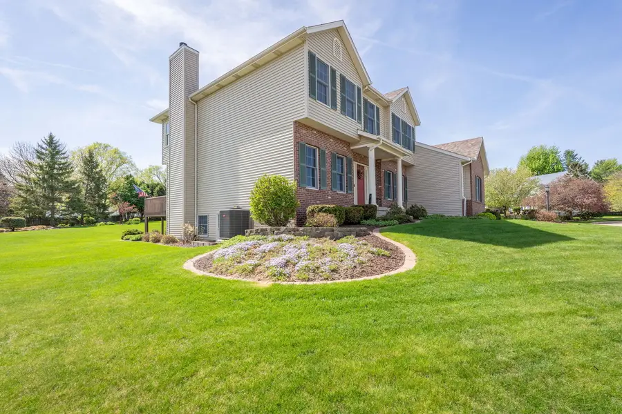 5355 Heather Glen Circle, Bettendorf, IA 52722 - #2