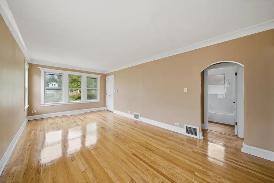 8533 S Rhodes Avenue, Chicago, IL 60619 - #3