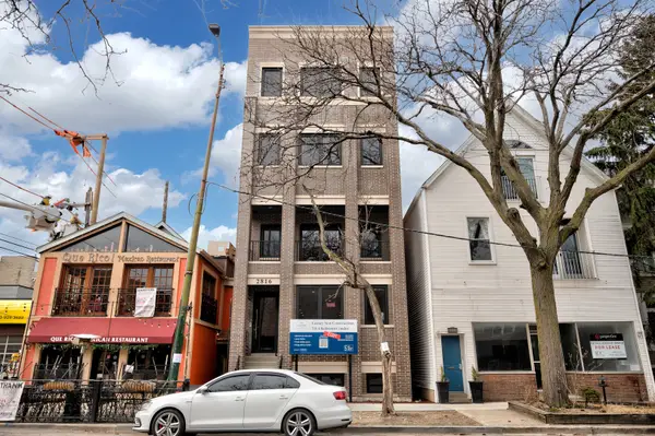 2816 N Southport Avenue #2, Chicago, IL 60657