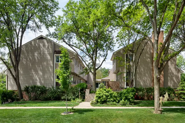 1148 Meadow Road, Northbrook, IL 60062