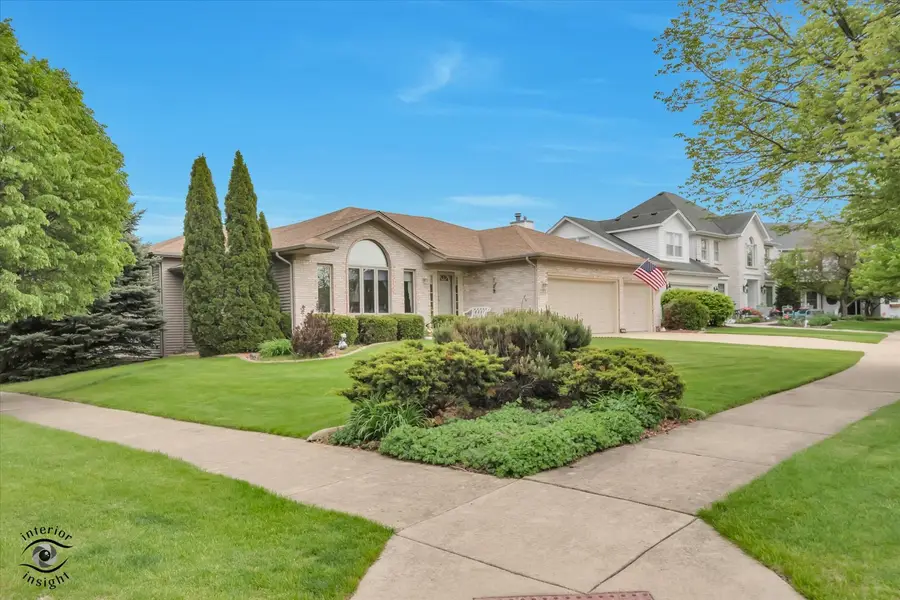 233 Goldenwood Court, Aurora, IL 60502 - #3